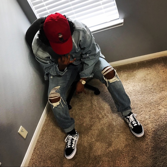 Meet your Posher, Sergio - Picture 1 of 1